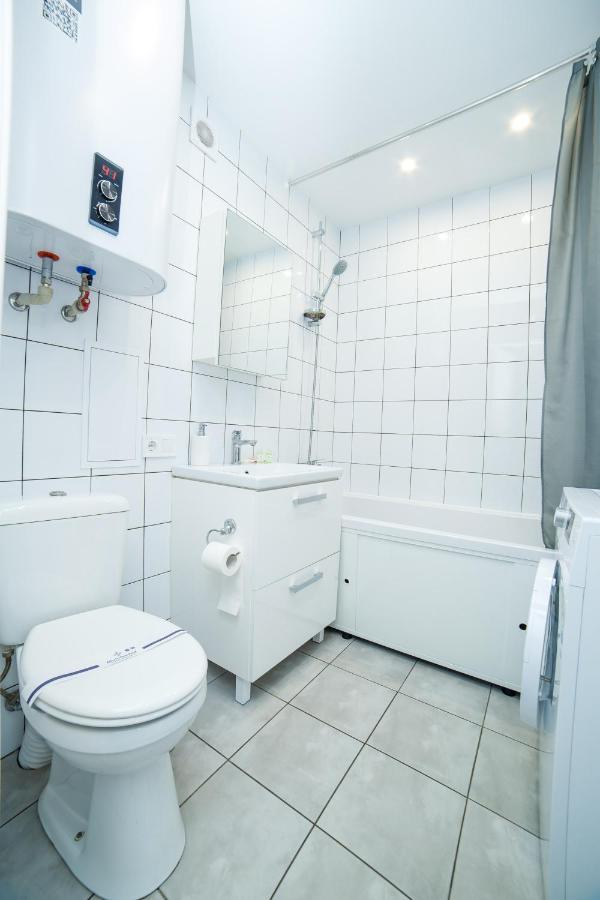 Tf Apartment Двокімнатні Апартаменти В Центрі Міста Poltawa Exterior foto